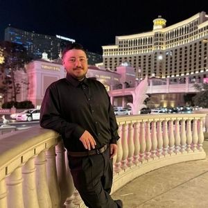 Meet your Posher, Wayne